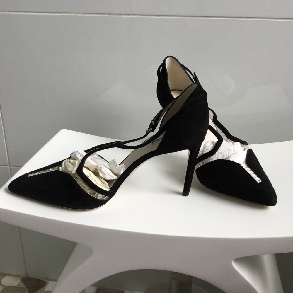 Giorgio Armani black suede heels. - Picture 9 of 16